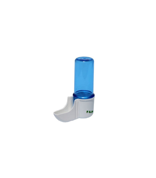 A small 20cc 2gr blue and white plastic dispenser or bottle component with a transparent blue cylindrical top and a white angled base, shown on a plain white background. Small green letters are printed on the white section.