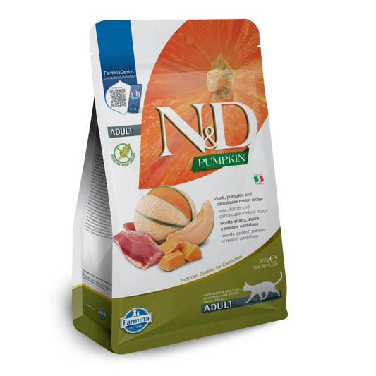 300g bag of Farmina N&D Pumpkin cat food with duck and cantaloupe, featuring orange and green branding on a white pouch.