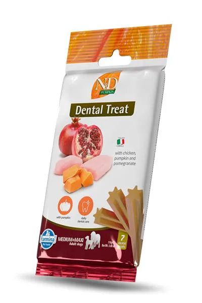 Farmina N&D Pumpkin Dental Treat bag for medium and maxi dogs, featuring chicken, pumpkin, and pomegranate imagery.