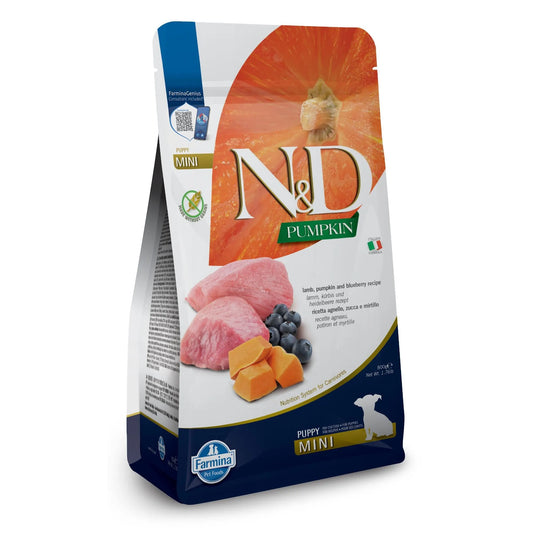 800g bag of Farmina N&D Pumpkin Puppy Mini dog food featuring images of fresh lamb, pumpkin, and blueberries.