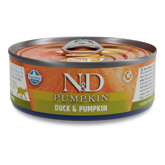 70g can of Farmina N&D Pumpkin Duck & Pumpkin wet cat food with orange and green label branding.